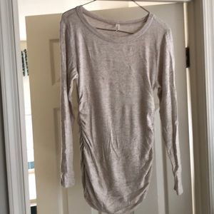 Side ruched maternity sweater